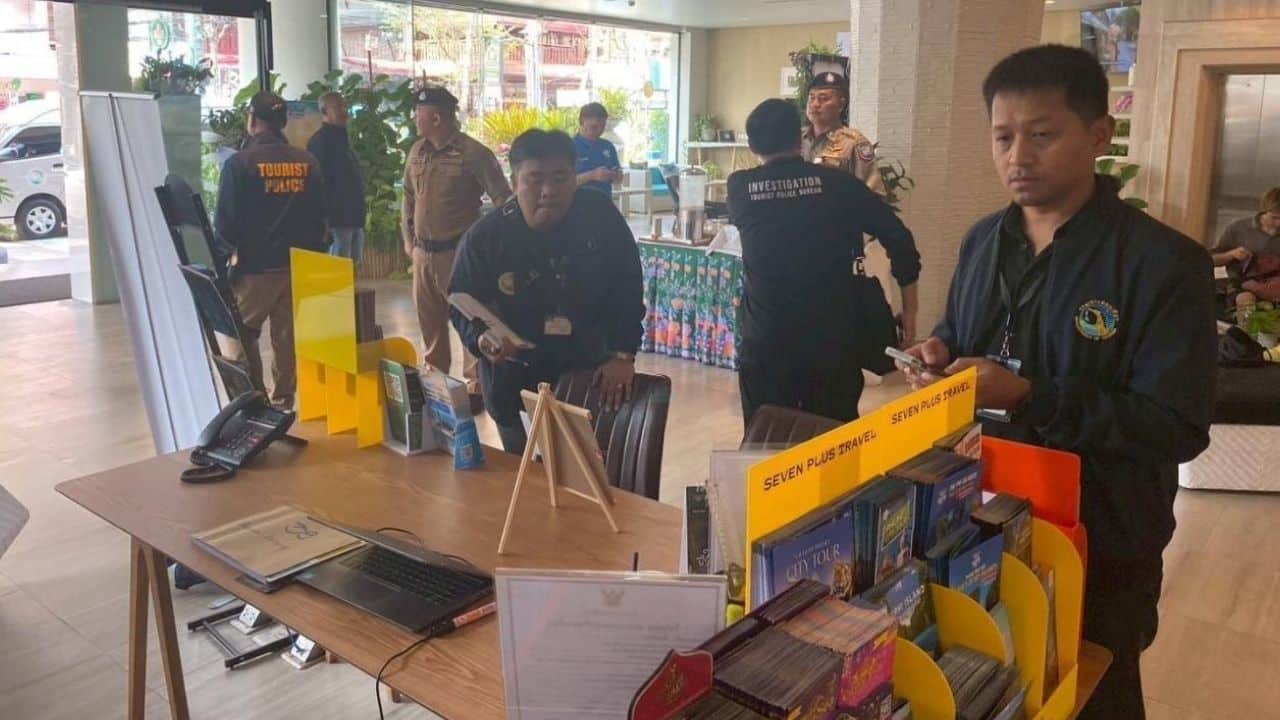 Israelense é preso em Phuket por operar agência de viagens com “laranja” tailandês