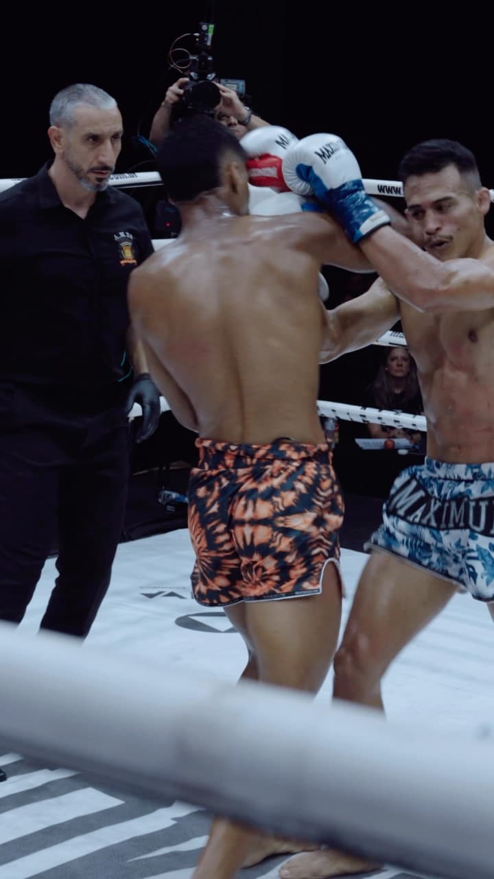 Thauan Laia nocauteia Weverton Ribeiro com cotovelada no terceiro round do Maximum Fight 7