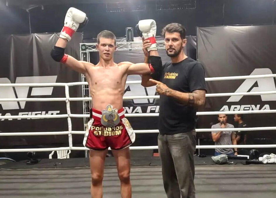 Mateus Liberato da equipe Team Barreto é o novo campeão do Thai Kids até 57kg