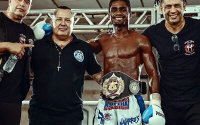 Após nocaute fulminante, Zion Silva conquista o cinturão PMIF no Pairojnoi Stadium